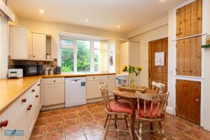 Kitchen/Diner- click for photo gallery